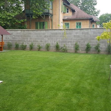 Balaton&Center Wellness Apartman 希欧福克 外观 照片